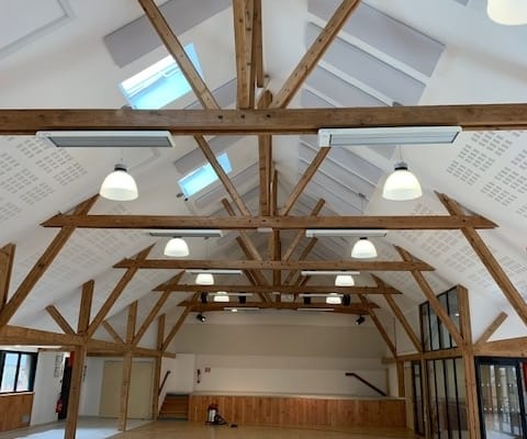 plafond salle des fêtes lanrivain