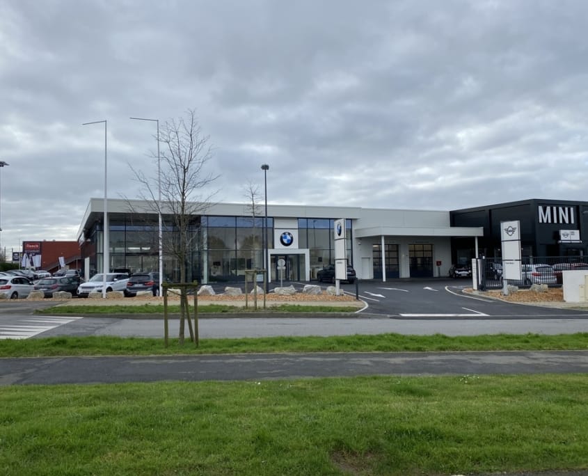 Concession automobile Brest Soquet Plafonds